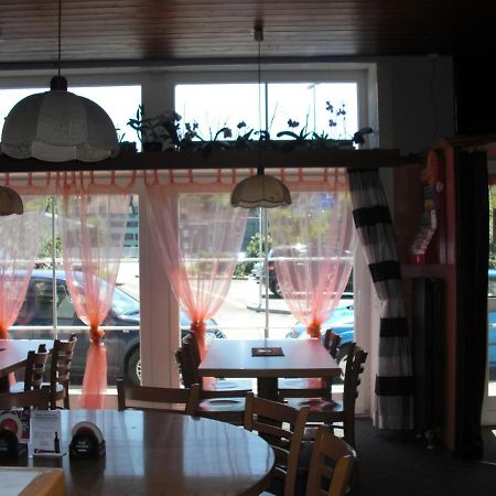 Back-Packer Federnhut Hostel Шафхаузен Екстериор снимка