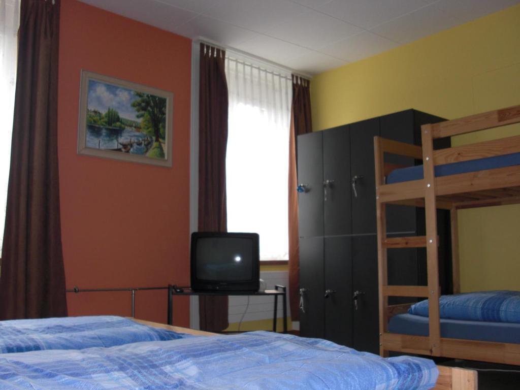 Back-Packer Federnhut Hostel Шафхаузен Екстериор снимка