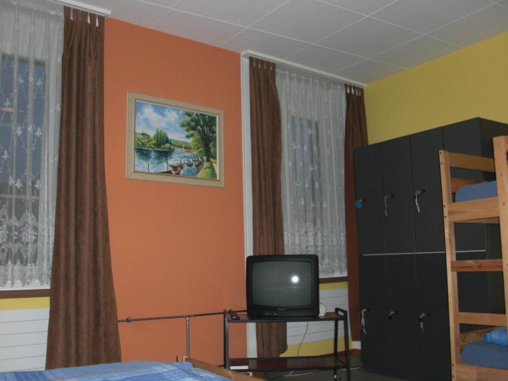 Back-Packer Federnhut Hostel Шафхаузен Екстериор снимка